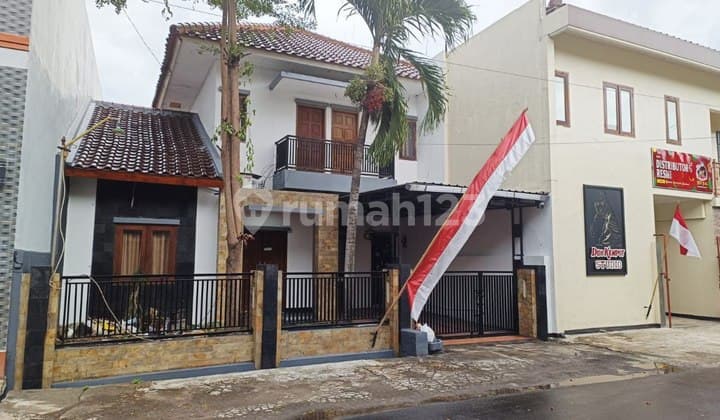 Nice Semi-Furnished House Near Graha Saba Solo