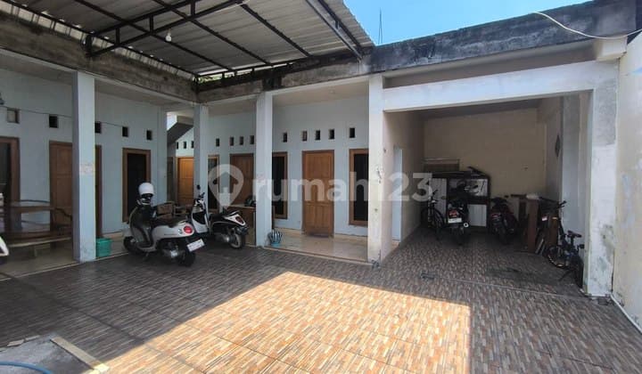 Kost Full Penghuni Tepi Jln Adisoemarmo Dekat Kampus Akfis
