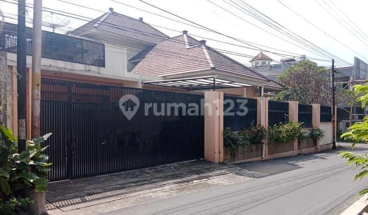 Runah Mewah Luas Dan Strategis Di Solo Laweyan Solo