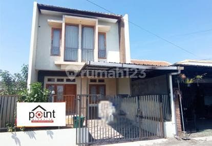 Rumah Nyaman 2 Lt Dekat Jln Adi Soemarmo Tohudan Colomadu