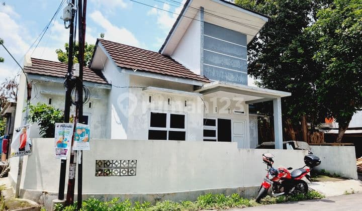 Rumah Baru Cantik 92m2 Hook Nyaman Gedongan