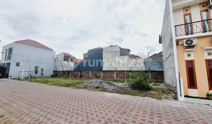 Tanah Ideal 100M² di Cluster One Gate Paulan Colomadu