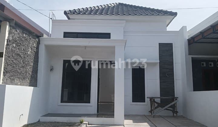 Rumah Bagus Ready Gress di Perum Dekat Ums