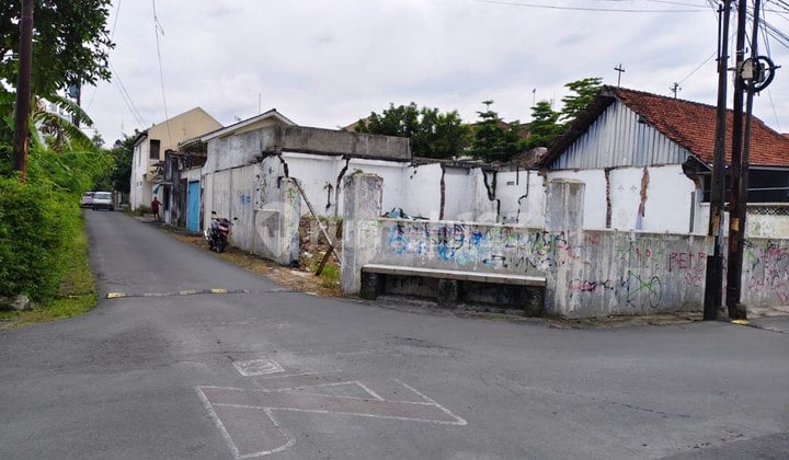 Tanah Strategis Luas 214M² di Tengah Kota Solo