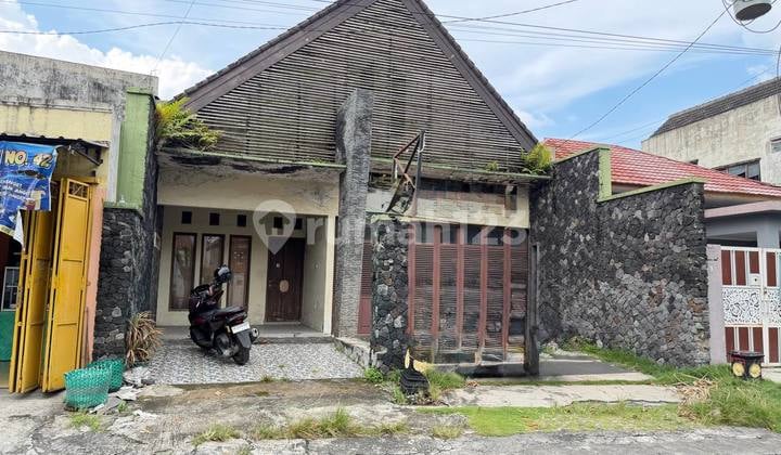 Rumah Nyaman Luasbisa untuk Usaha di Sumber Surakarta