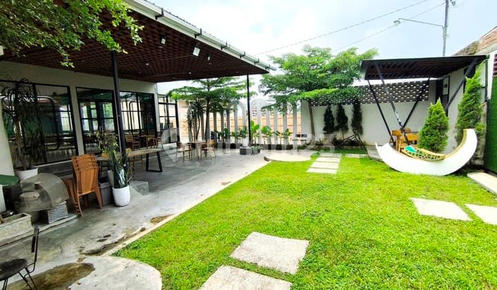 Tanah Bonus Bangunan Coffeshop di Baturan Colomadu