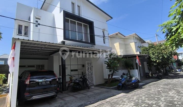 Rumah Mewah Bonus All Furnish Di Cluster Mewah Baturan Clmdu