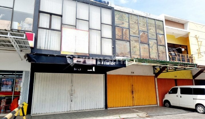 Ruko 2lt Area Parkir Luas Strategis Tepi Jalan Ramai Di Boyolali