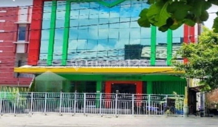 Ruko Bagus 4lt Strategis Tengah Kota Solo