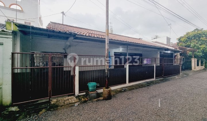 Rumah Luas Nyaman Strategis Di Solo Kota