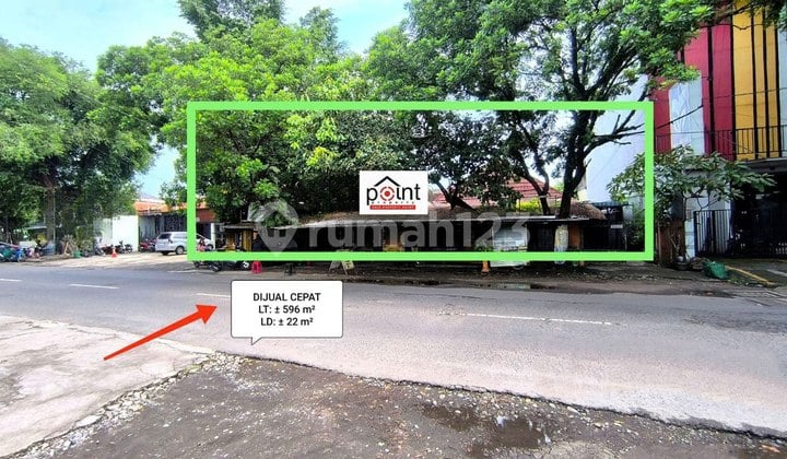 Rumah Klasik Hitung Tanah 596m² Strategis Tengah Kota Solo