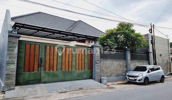 Rumah Mewah 359m² Full Furnish Ada Pool Solo Kota