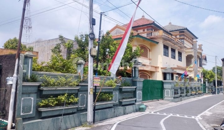 Rumah Luas Bagus Kokoh 2lt Strategis Di Jaten Karanganyar