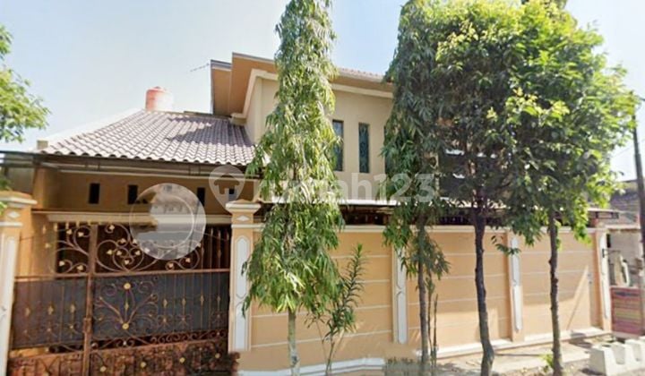 Rumah Bagus 2lt Strategis Di Tengah Kota Solo