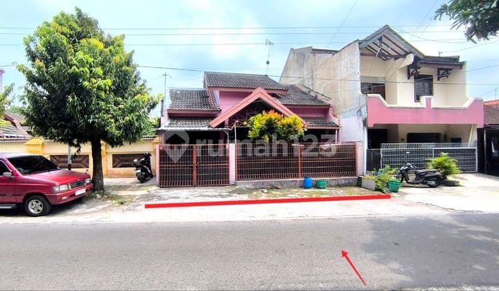 Nice House 1.5 Floors Ready to Live In, in the Center of Solo City