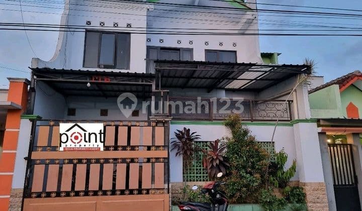 Rumah Kokoh 2 Lt Tepi Jalan Utama Gedongan Colomadu