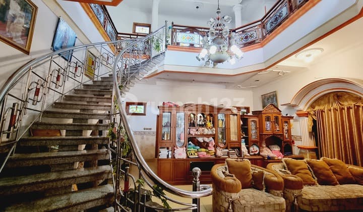 Rumah Plus Kost Aktif 2 Lantai Dekat Solo Square Mall