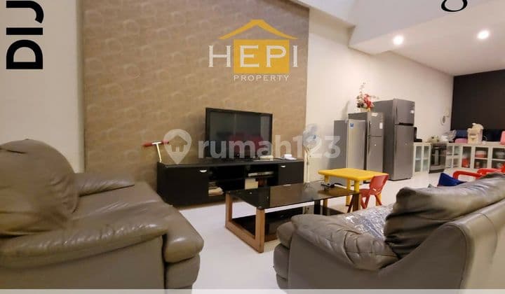 Dijual Rumah 3 lantai di Bukit Sari Semarang