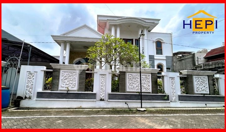 Rumah Mewah Semi Furnished Ada Kolam Renang di Bulusan Tembalang