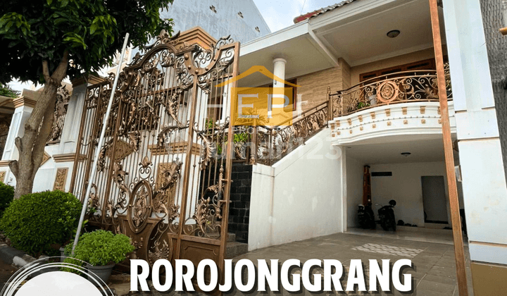 Rumah Classic Modern di Rorojonggrang Manyaran Semarang Rumah Classic Modern di Rorojonggrang Manyaran Semarang