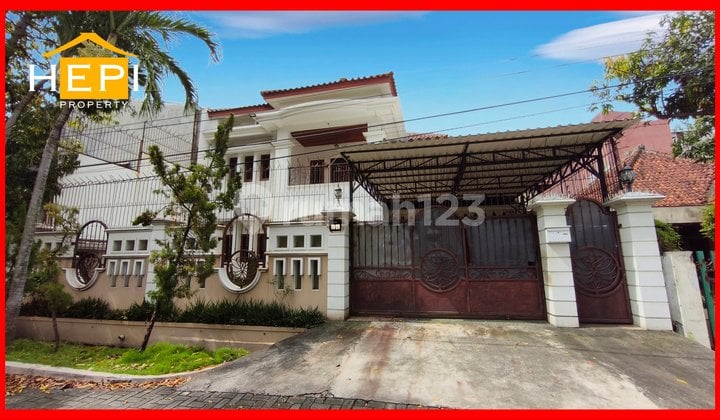 City Center House on Atmodirono Street, Semarang