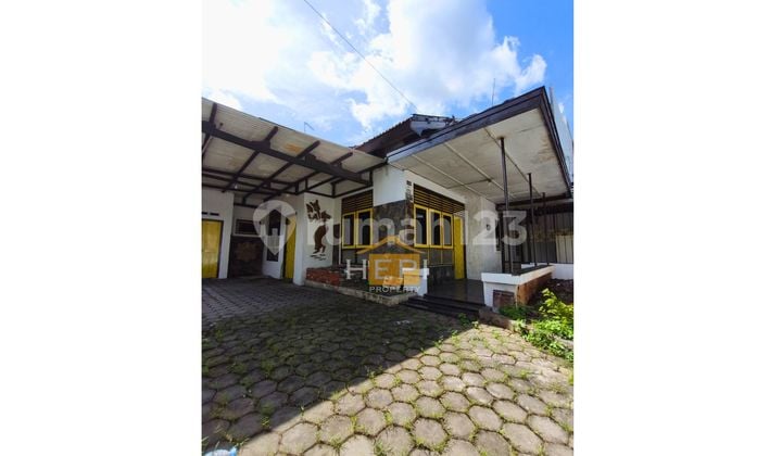 Rumah Classic Tengah Kota di Sompok Semarang