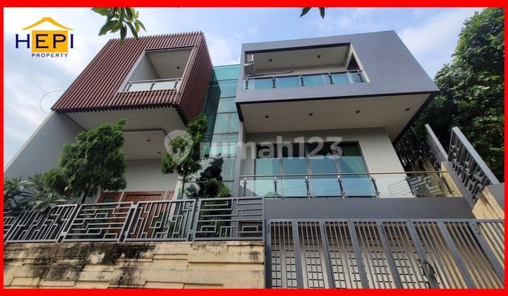Rumah Mewah Dua Lantai Full Furnished Di Tumpang, Posisi Hook