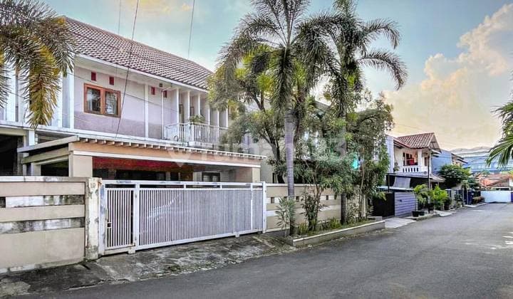 Rumah Di Cilandak Siap Huni Lokasi Strategis Bagus SHM