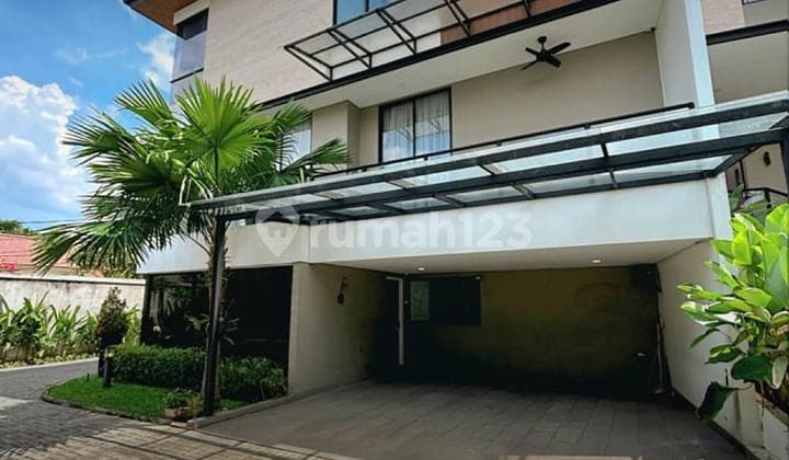 Rumah Bagus Di Ampera Shm Lokasi Dekat Scbd Simatupang