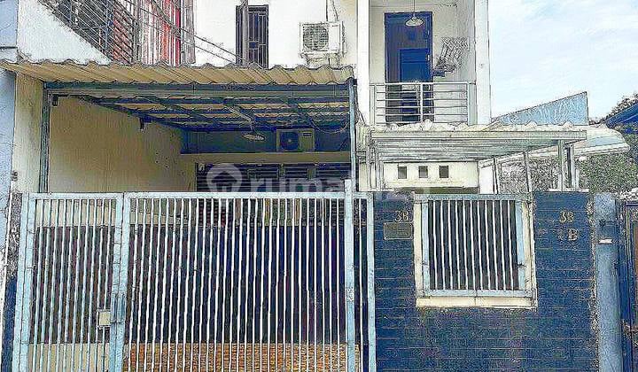 Rumah 2 Lantai dengan Rooftop di Pejaten Pasar Minggu Jakarta