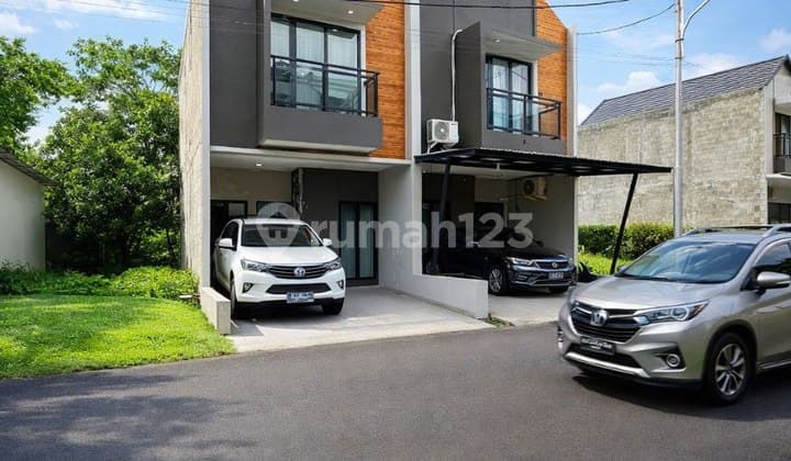 Rumah Siap Huni Dalam Cluster Dekat Stasiun LRT Cibubur Jakarta Timur
