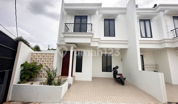 Rumah Dijual Kondisi Baru Siap Huni Di Jatikramat Kota Bekasi Dekat Stasiun LRT Cikunir