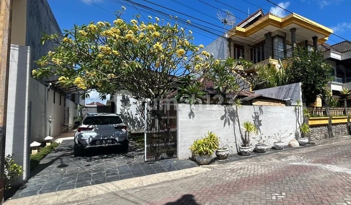 Premium Villa in the Middle of Sebrang City Transmart Near Kuta