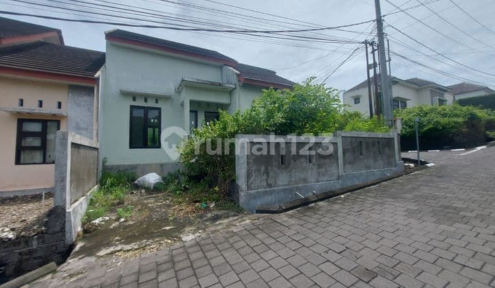 Rumah Murah Tanah Luas di Jalan Beranda Hijau, Kutuh – Jimbaran