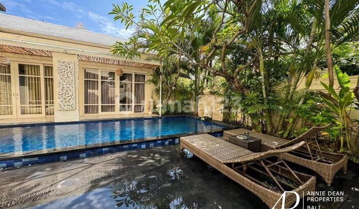 Freehold 3-Bedroom Villa Set Within A Complex In Legian