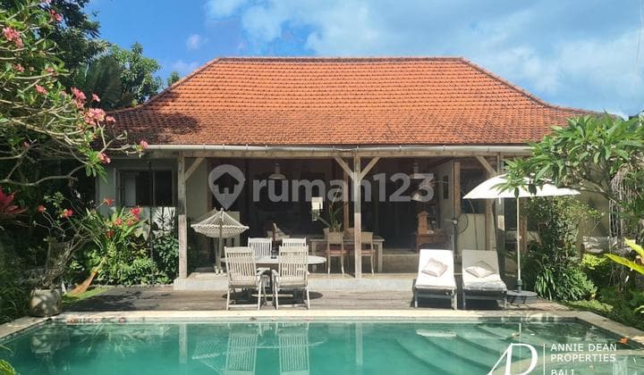 Leasehold | 5 Bedroom Villa In Prime Kerobokan