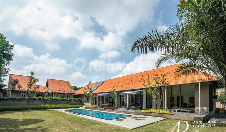 LEASEHOLD 3 BEDROOM SINGLE LEVEL VILLA VILLA IN UBUD