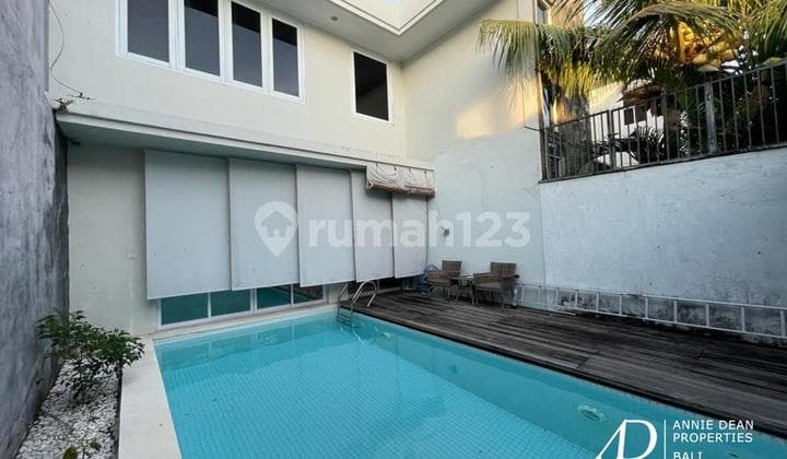 FREEHOLD | CHARMING SMALL FAMILY VILLA WITH POOL IN JIMBARAN