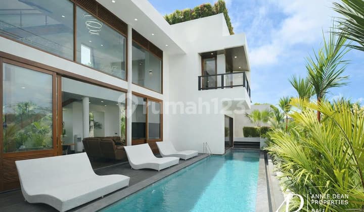 Freehold | 5-Bedroom New Luxury Villa Near Echo Beach, Canggu