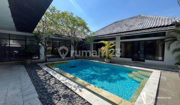 Yearly / Monthly Rental | 3-Bedroom Villa In Prime Seminyak