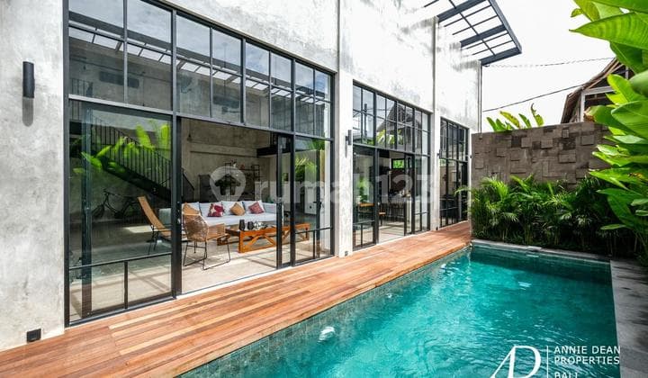 Leasehold Industrial 3-Bedroom Villa In Canggu