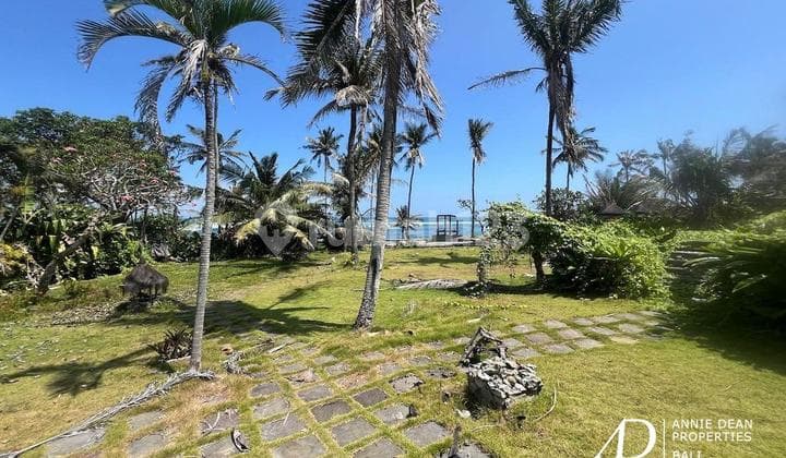 Freehold ( Hgb) | Absolute Beachfront Land With Sunset View In Cemagi, Bali