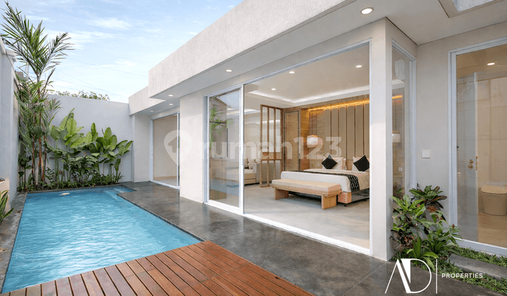 Leasehold | 5 Bedroom Villa Complex - Seminyak