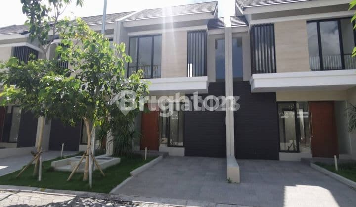 Rumah Northwest Lake Citraland kondisi sangat terawat