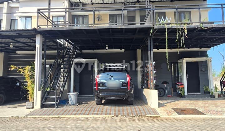 Rumah Modern Minimalis 2 Lantai, Boulevard 24m, Area Rungkut