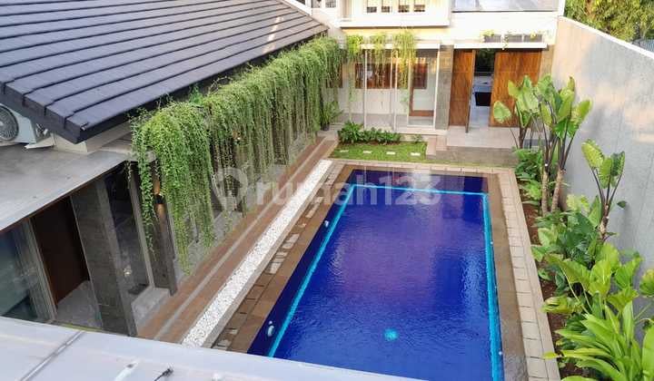 Nice House Ready to Live In and Lush on Jl Kesehatan, Bintaro, South Jakarta