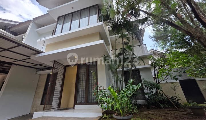 Rumah Bagus Hook Siap Huni Asri di Discovery Cielo, Bintaro Jaya Sektor 9