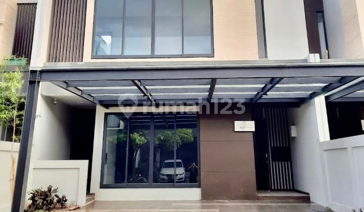Rumah Bagus, Terawat dan Siap Huni Asri di Discovery Amore, Bintaro Sektor 9
