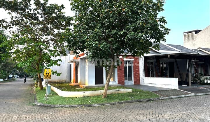 Rumah Tumbuh Bagus di Hook Tanah Luas 108 di U House, Bintaro Jaya, Tangerang Selatan