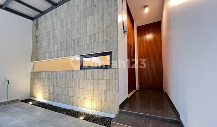 Rumah 3 menit LRT Jatibening di Curug Pondok Kelapa Jakarta Timur